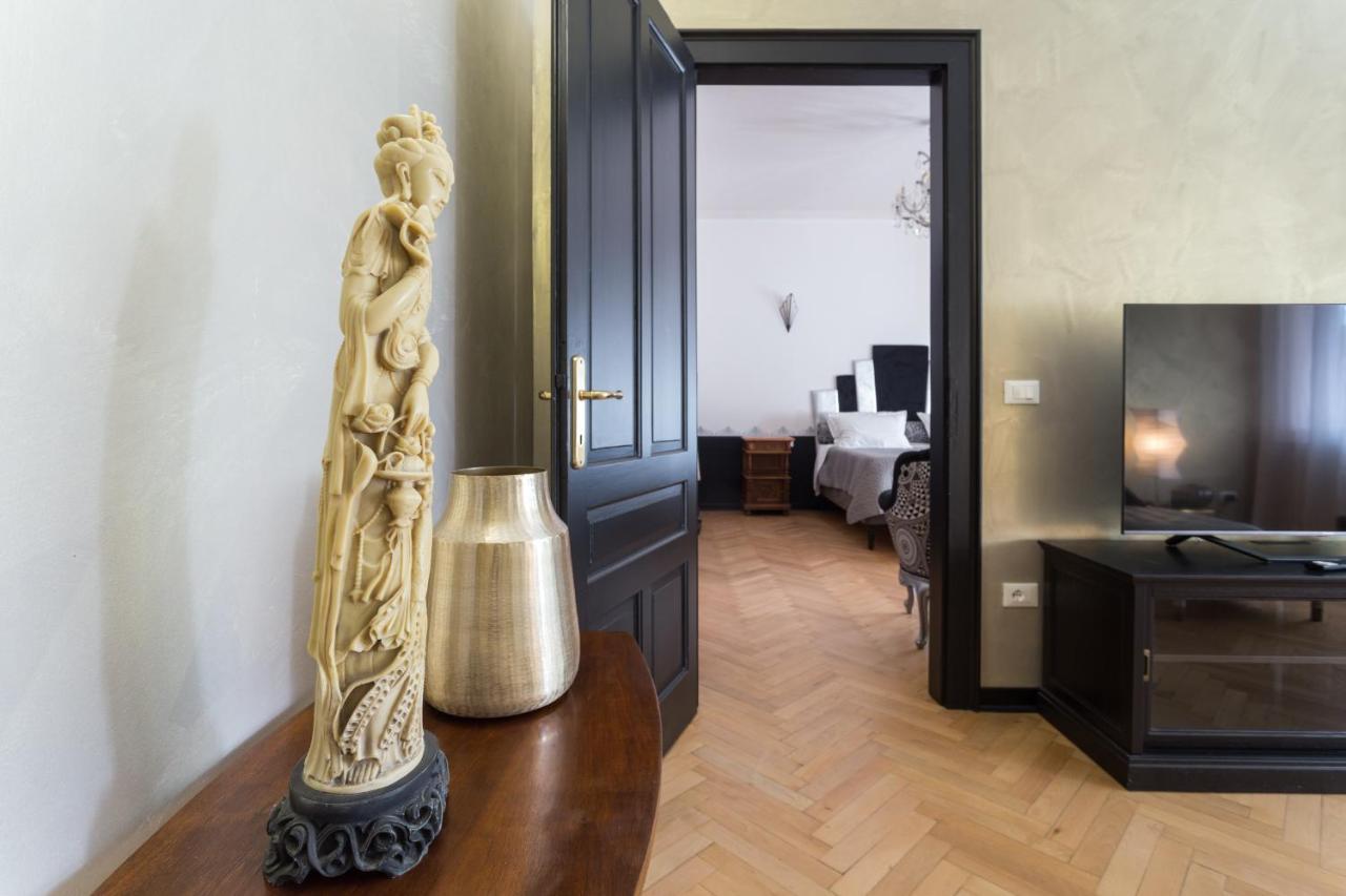 La Casa Di Gatsby Lusso In Pieno Centro Con Parcheggio Leilighet Gorizia Eksteriør bilde
